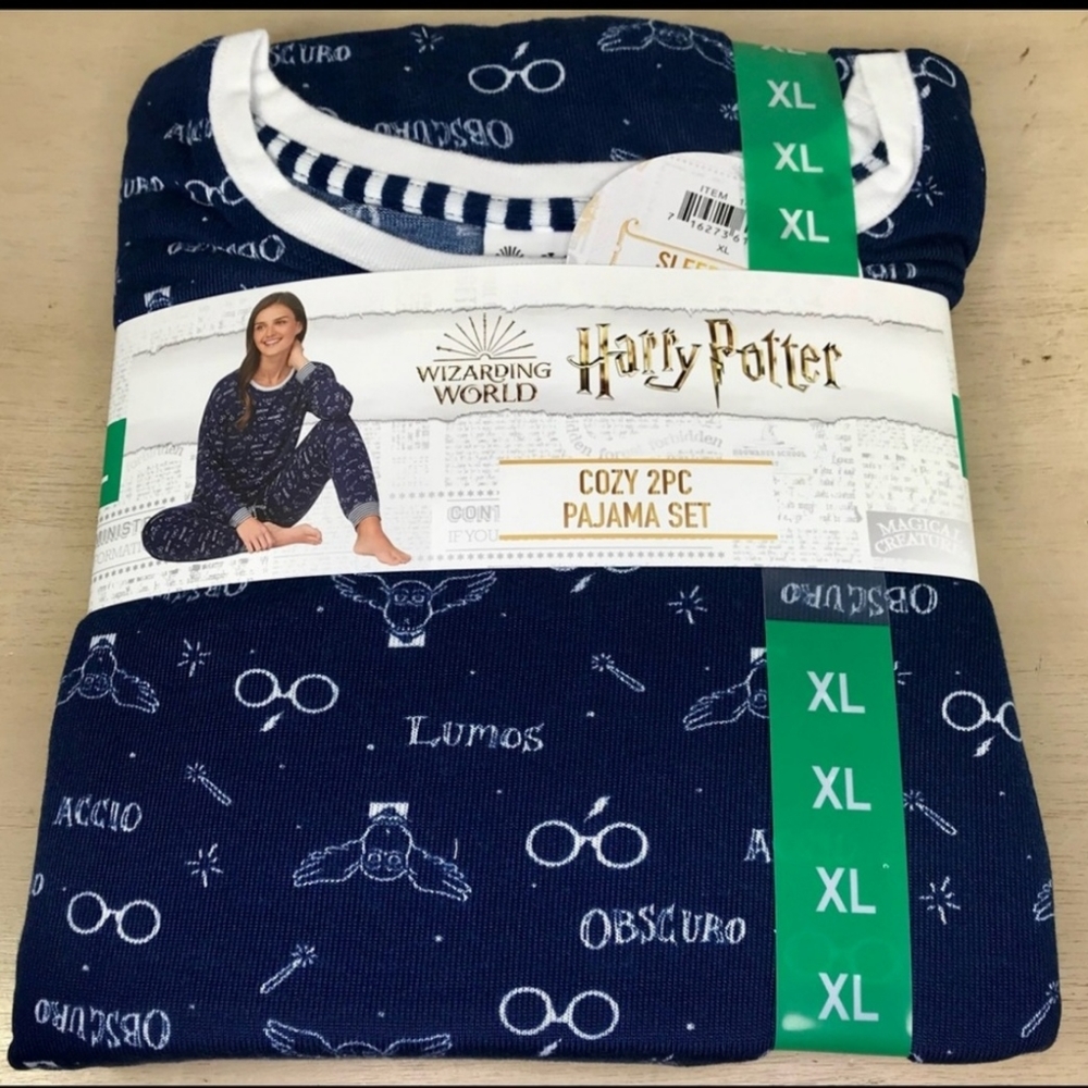 Wizarding World Harry Potter Silky Stretch Fleece 2PC Pajama Size XL Dark blue